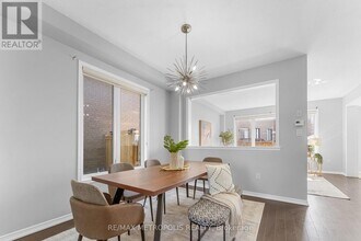 83 Longboat Run W in Brantford, ON - Building Photo - Building Photo