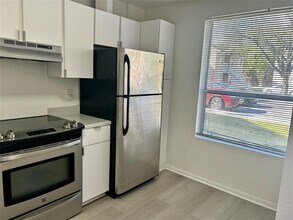 8104 SW 21st Ct in Miramar, FL - Building Photo - Building Photo