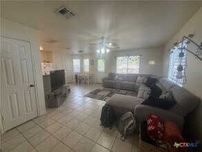 103 Cedargrove in San Marcos, TX - Building Photo - Building Photo