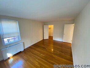 17 Captain Parker Arms in Lexington, MA - Building Photo - Building Photo