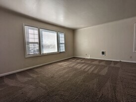 235 E 2nd Ave in Eugene, OR - Building Photo