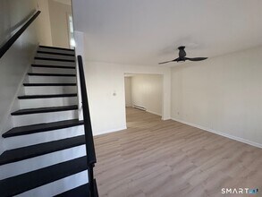 1280 Townsend Ave in New Haven, CT - Building Photo - Building Photo