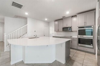 2811 Alpine Meadow Ln in Kissimmee, FL - Building Photo - Building Photo