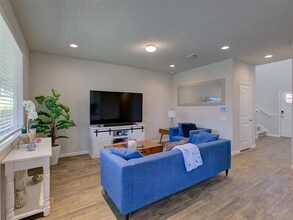 14016 Luisium View in Pflugerville, TX - Building Photo - Building Photo