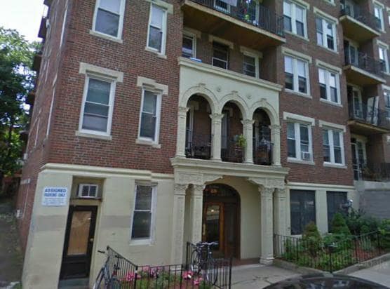 28 Quint Ave in Boston, MA - Foto de edificio - Building Photo