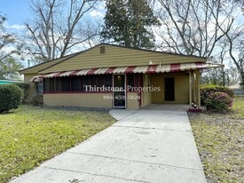 3518 Japonica Rd N in Jacksonville, FL - Building Photo