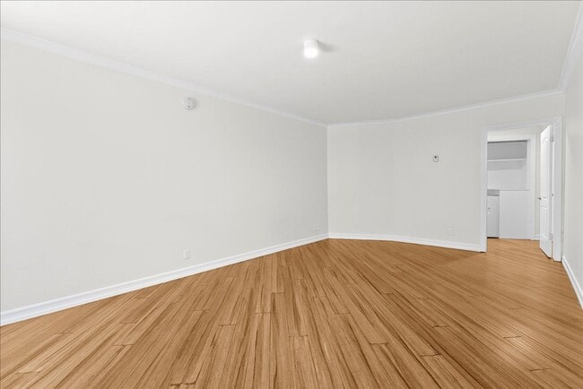 11661 Erwin St