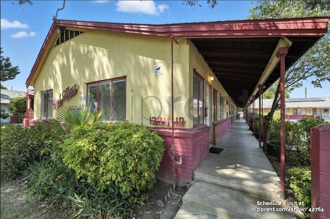 property at 139 W 18th St