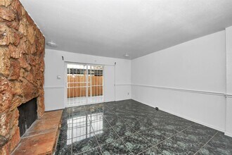 7954 Grove Ridge Dr in Houston, TX - Building Photo - Building Photo