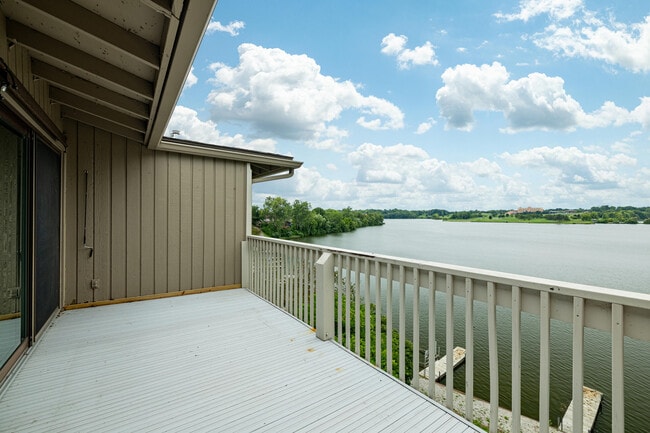 property at 893 Cliffs Dr