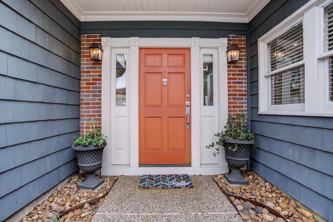 2228 Addison Rd in Houston, TX - Building Photo - Building Photo