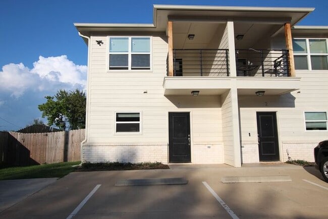 property at 307 N Henry St