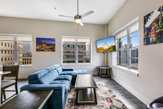 144 Elk Pl in New Orleans, LA - Building Photo - Building Photo