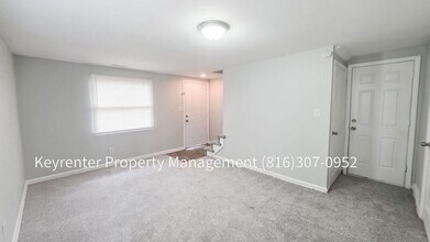 1010 S Osage St in Independence, MO - Building Photo - Building Photo