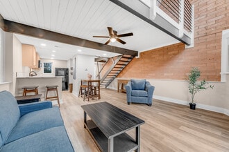 2772 University Ave in Morgantown, WV - Building Photo - Building Photo