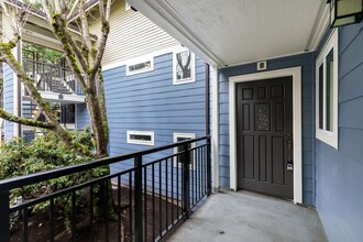 7581 Old Redmond Rd in Redmond, WA - Building Photo - Building Photo