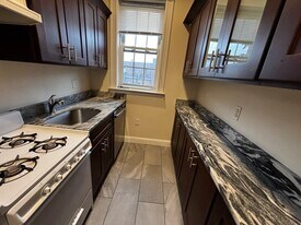 18 Glenville Ave, Unit 15-1 in Boston, MA - Building Photo