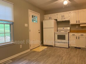 2305 Smith School Rd in Knoxville, TN - Building Photo - Building Photo