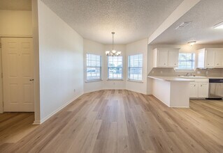 6305 5th St in Lubbock, TX - Building Photo - Building Photo