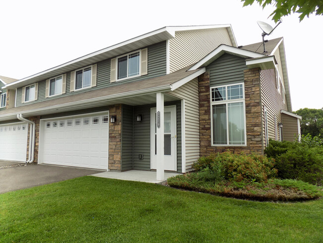 7279 147 Ln NW in Ramsey, MN - Building Photo - Building Photo