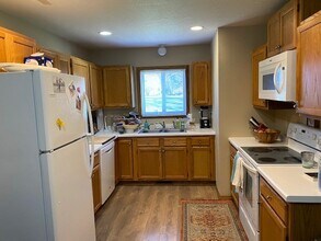 13981 60th St N in Oak Park Heights, MN - Building Photo - Building Photo