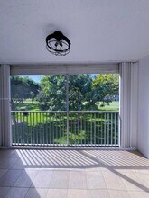 7331 NW 18th St in Margate, FL - Building Photo - Building Photo