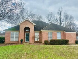 7528 Pinnacle Ct in Montgomery, AL - Building Photo