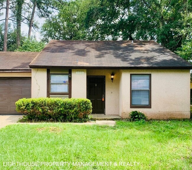 property at 5551 Community Oaks Ct