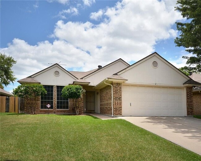 property at 212 N Flaxseed Ln