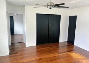 1704 Freeman St S, Unit #1 in St. Petersburg, FL - Building Photo - Building Photo