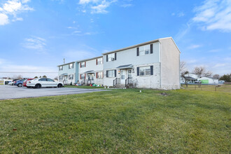 3704 Davidsburg Rd in Dover, PA - Building Photo - Building Photo