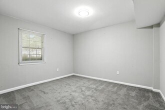 9104 Hamilton Dr in Fairfax, VA - Building Photo - Building Photo