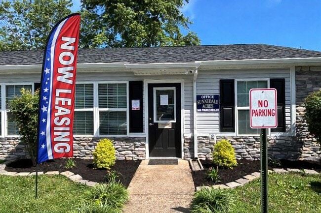 Sunnydale Acres - 2 Bed, 1 Bath - NO WAITLIST