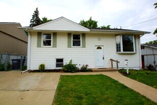 3516 Central Ave in Bettendorf, IA - Building Photo