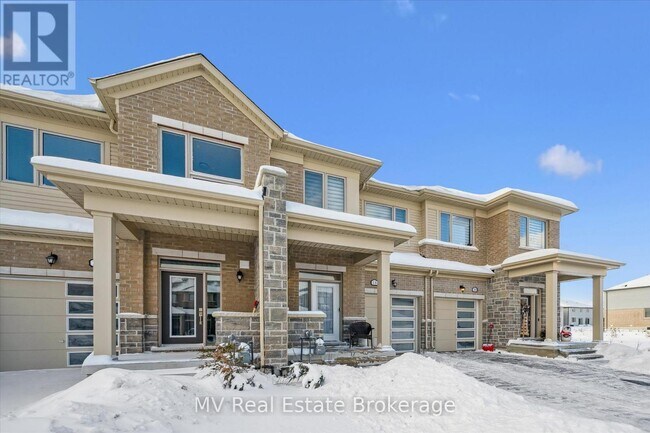 18 Gauley Dr in Fergus, ON - Building Photo - Building Photo