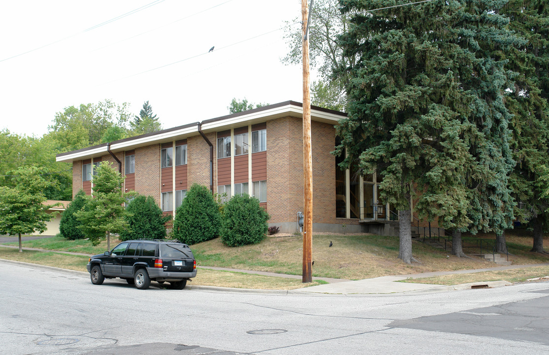 1501 E 1st St in Duluth, MN - Foto de edificio