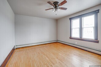 211 Oak St in Kaukauna, WI - Building Photo - Building Photo