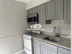 6103 Chinquapin Pkwy in Baltimore, MD - Foto de edificio - Building Photo