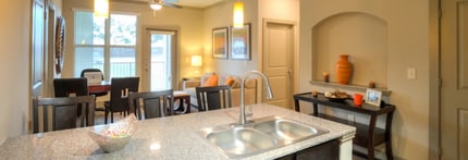 6520 Jamail Dr in Houston, TX - Building Photo - Building Photo