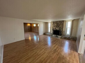 1642 Alison Ave in Santa Maria, CA - Building Photo - Building Photo
