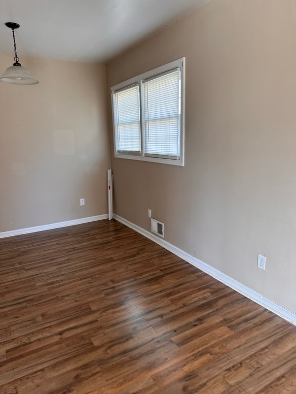 8403 Robin Hill Dr in Louisville, KY - Building Photo - Building Photo