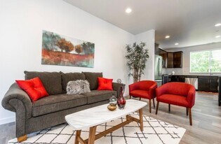 909 N 17th Ave in Bozeman, MT - Building Photo