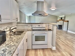 1716 W Mayfield Rd in Arlington, TX - Building Photo - Building Photo