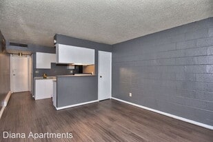 Diana in Tulsa, OK - Building Photo