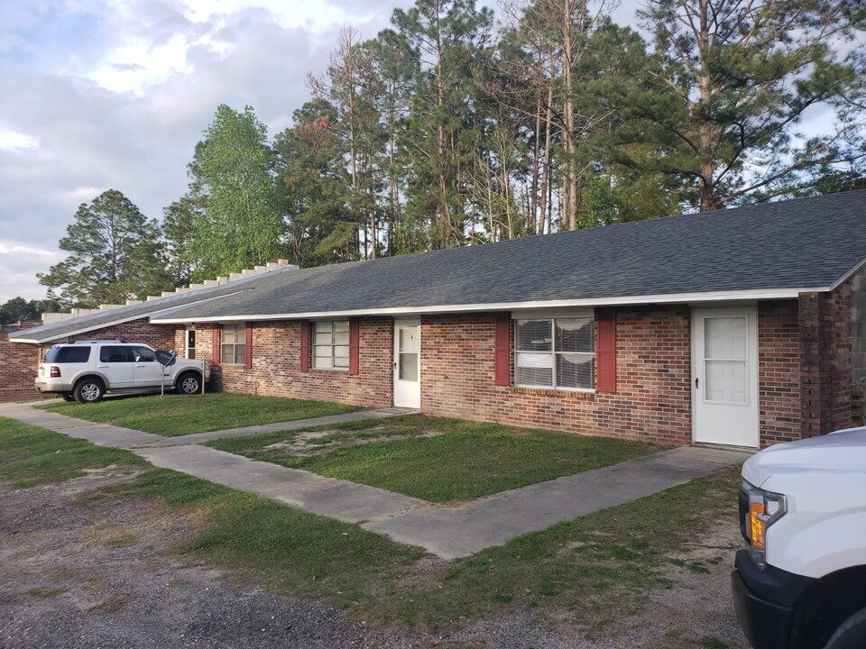 912 SW Pinckney St in Madison, FL - Building Photo