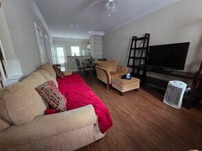 101 Woodlake Dr in Athens, GA - Building Photo - Building Photo