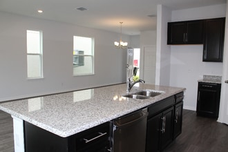 190 Aberdeen St in Davenport, FL - Building Photo - Building Photo