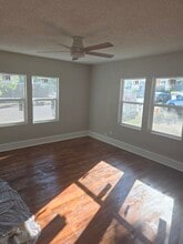 2400 Lasker Ave in Waco, TX - Building Photo - Building Photo