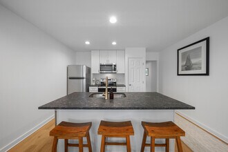 2927 Nicholson Dr in Baton Rouge, LA - Building Photo - Building Photo