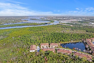 422 SW Walking Path in Stuart, FL - Building Photo - Building Photo